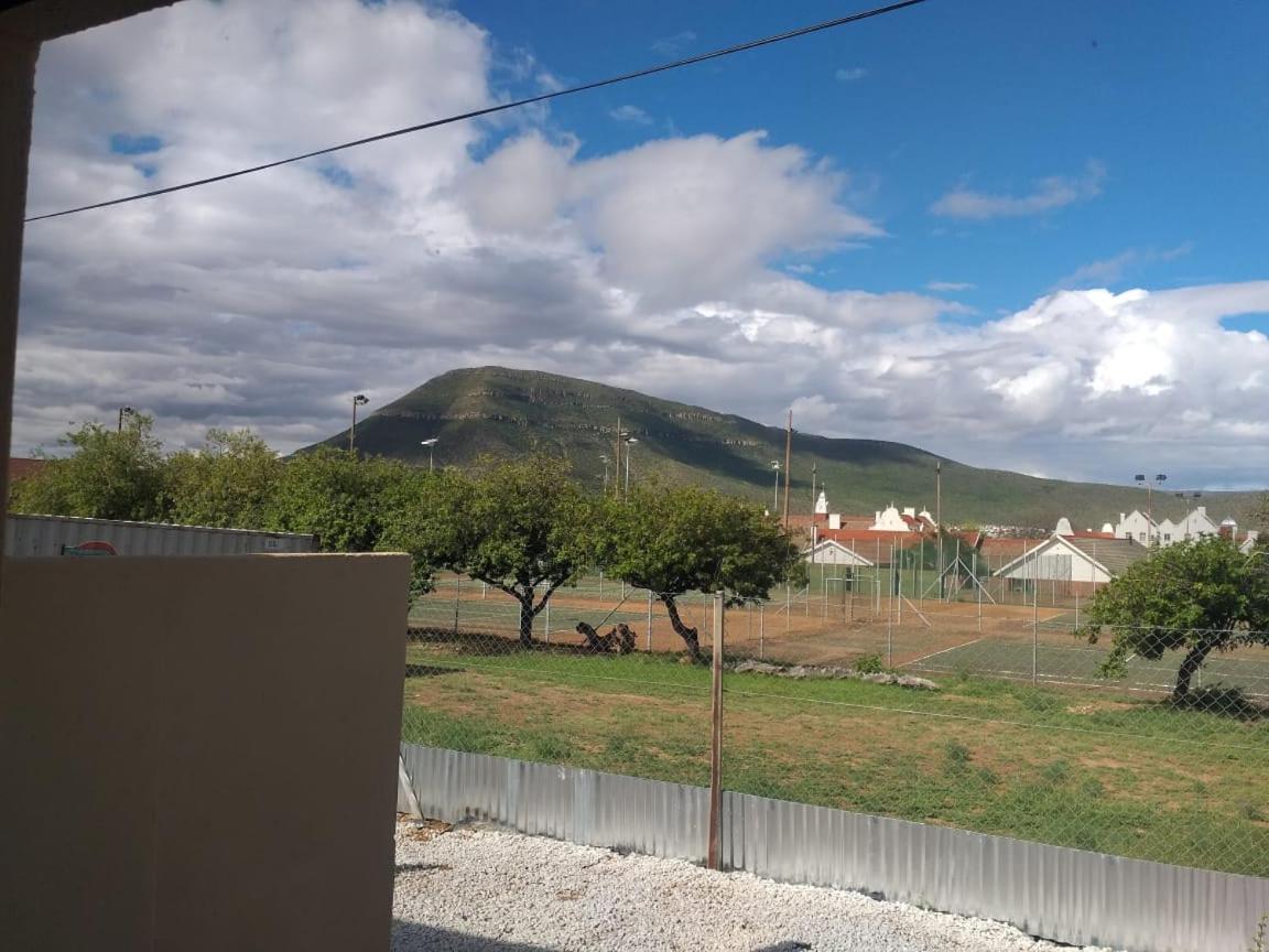Tj Self-Catering Apartment Graaff Reinet Room photo